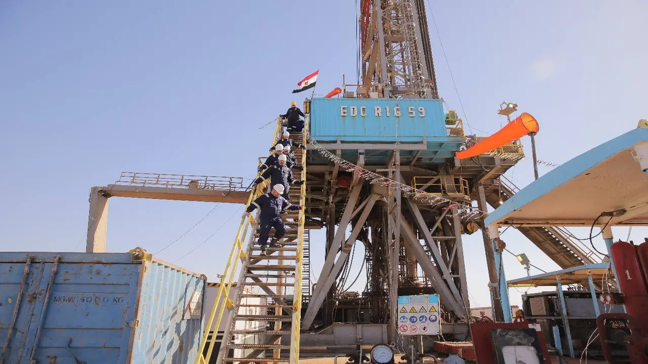 مصر تحقق زيادة في إنتاج النفط إلى 540 ألف برميل يوميًا